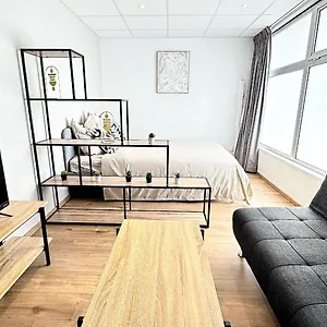 suite-dalmate.hotels-rhonealpes.com/
